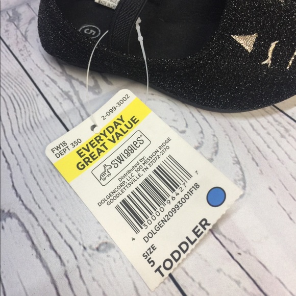 SWIGGLES Toddler Slip on Shoes NWT! - Picture 7 of 8